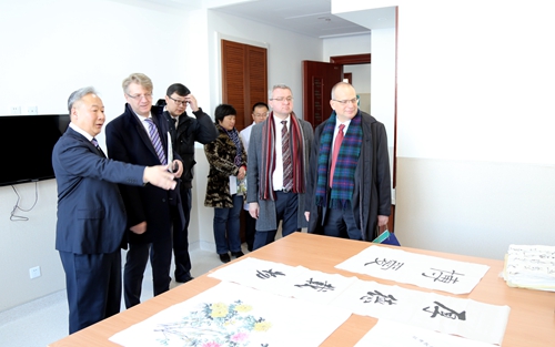 匈牙利代表团参观我校附属第二医院哈南分院